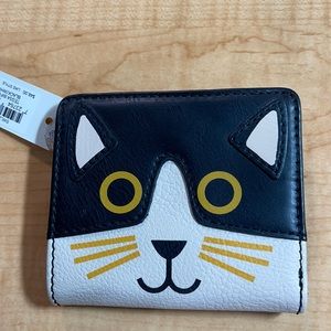 NWT Fossil wallet.